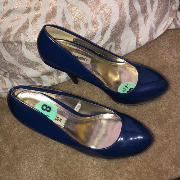 Luxury Royal Blue Patent - Heels - Picture 7 of 8